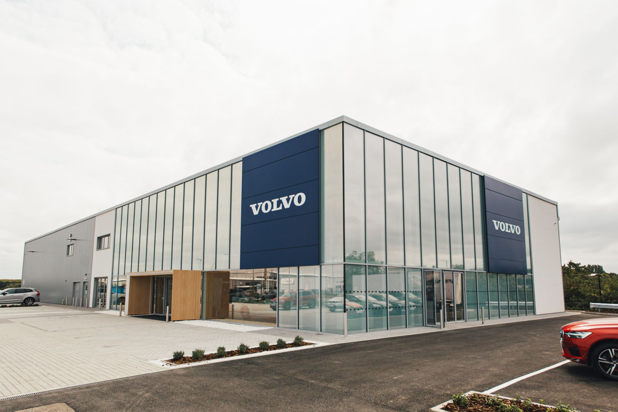 Waylands Volvo Bristol Car dealership in Bristol AutoTrader